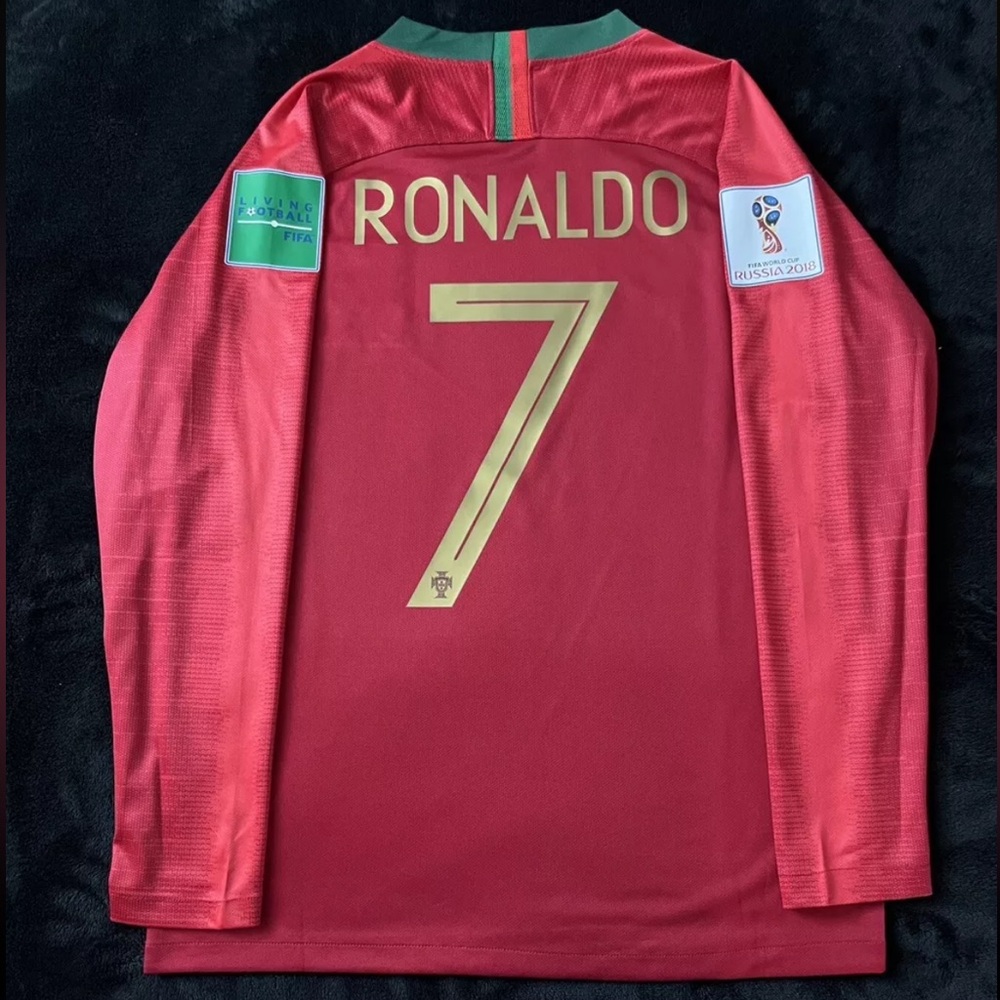 Ronaldo #7 Portugal Longsleeve Soccer Jersey Retro 2018 World Cup Home Red